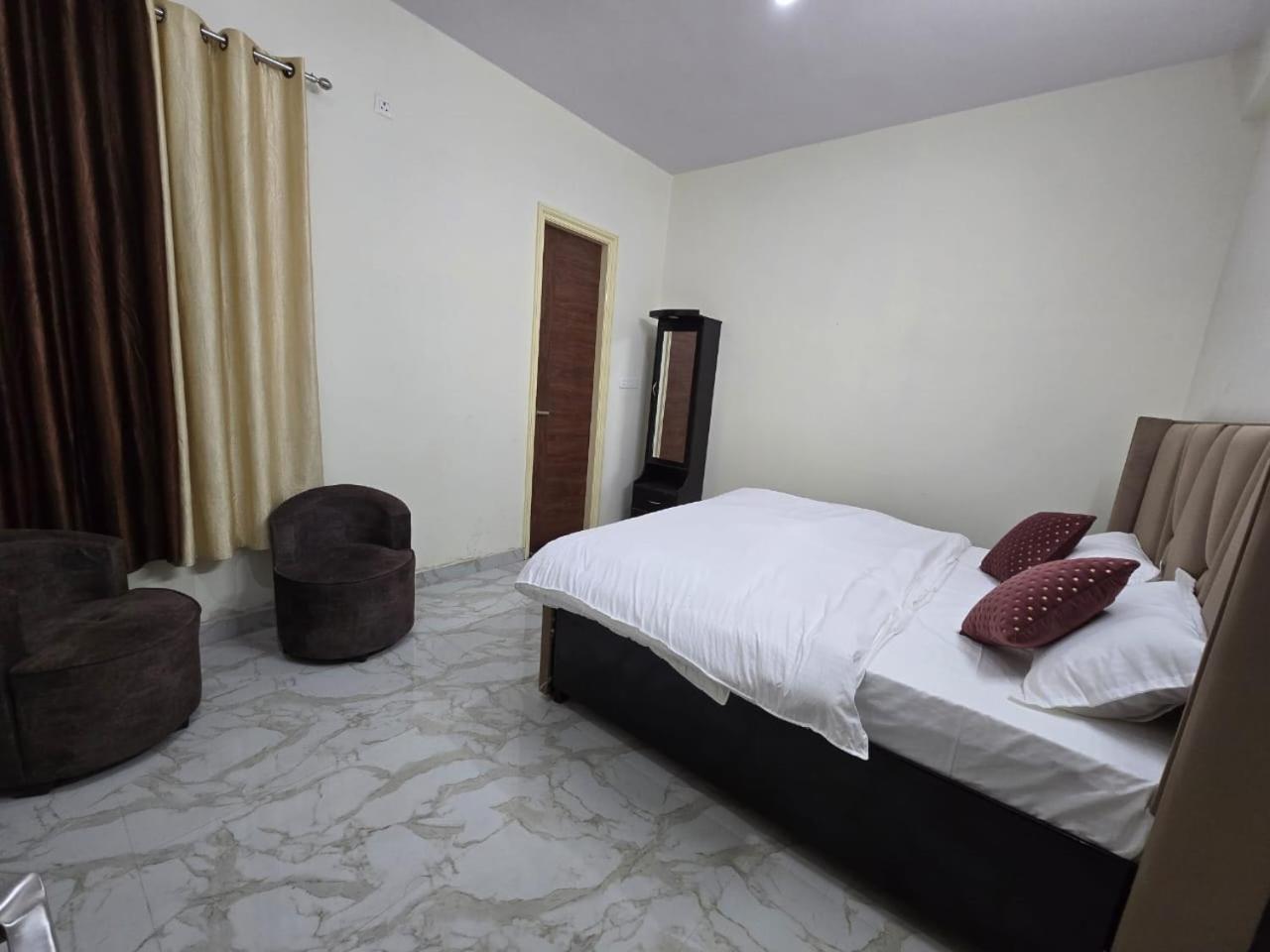 Royal Diamond Hotel & Guest House — Photos 2
