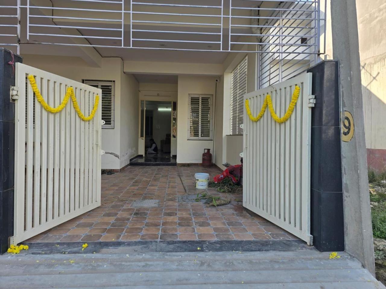 Royal Diamond Hotel & Guest House, Varanasi